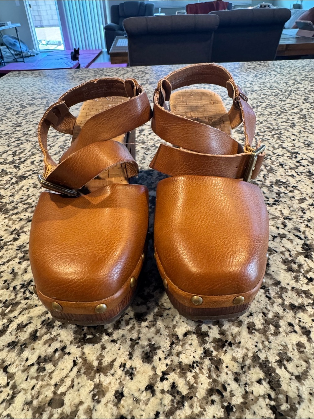 Korks “ABloom” Brown Studded Wood Clog Block Heel - Picture 4 of 5